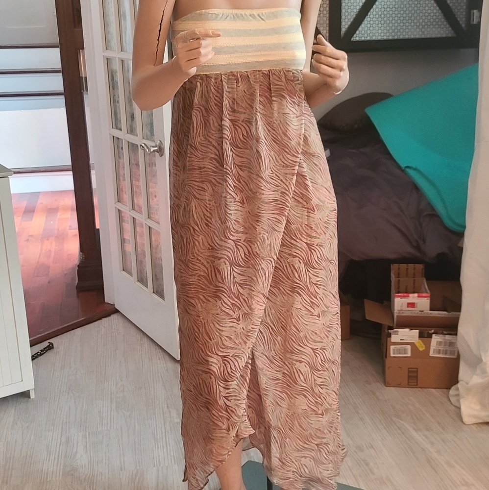 Sleeveless dress